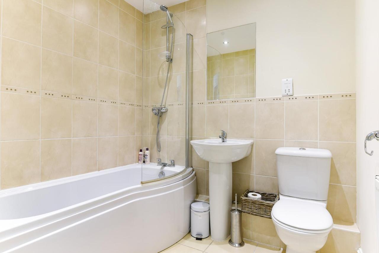 Exclusive Use - 1 Bedroom Apartment - Willow Court, 19 Double Street, Spalding, Pe11 2Aa Esterno foto